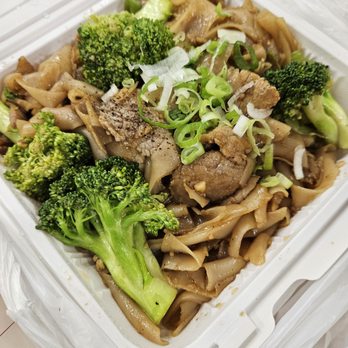 Bobby Thai - Pad sew - Thai Near Me - El Monte, California