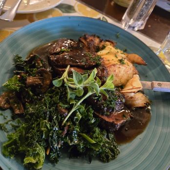 Roxx on Main - Very tasty hangar steak n potatoes - American Near Me - Martinez, California