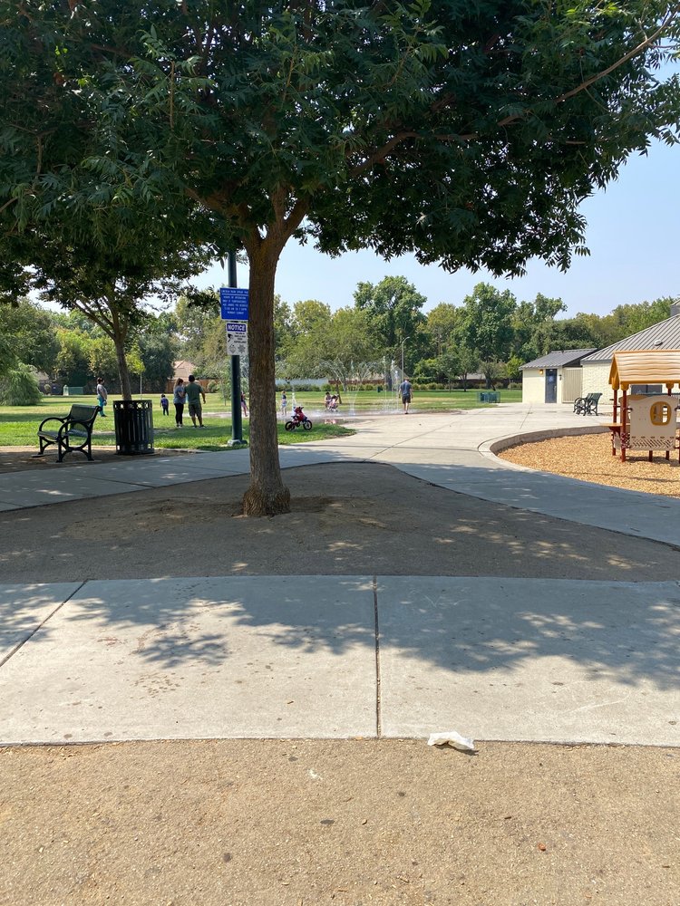 LINCOLN PARK Updated August 2024 27 Photos & 12 Reviews 2198