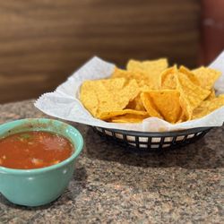 Taqueria Nuestro Mexico - Fantastic chips & salsa