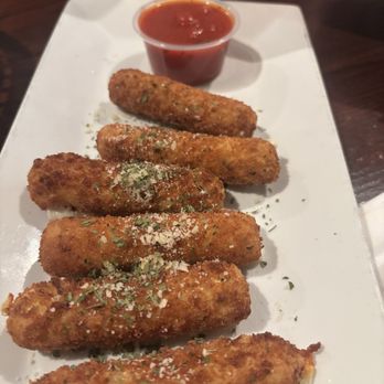 Amici Pizza - Mozzarella Sticks - Pizza Near Me - Mesa, Arizona