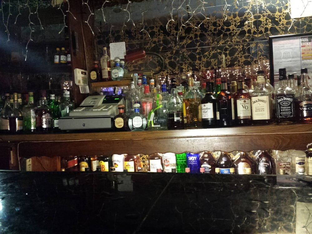 OLD FOLKS LOUNGE Updated September 2024 4805 E 24th St, Kansas City