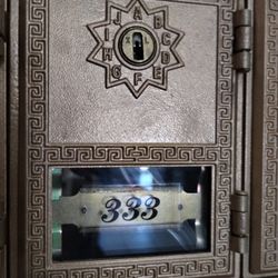 Box & Send Business Center - 3 mail box sizes 3 lease terms no package/mail only option Real street address receive ALL mail and packages
Keep home address private