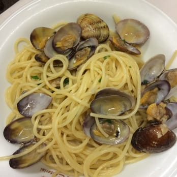 Cantina Cantarini - Spaghetti with clams - Roman Near Me - Rome, RM