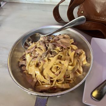 Carmelina's - Crazy Alfredo - Italian Near Me - Boston, Massachusetts