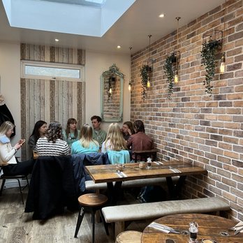 The Barn - Extra seating in back room - Patisserie/Cake Shop Near Me - London, XGL