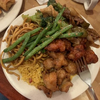 Golden Buffet - a plate of food on a table - Chinese Near Me - New Roads, Louisiana Golden Buffet - a plate of food on a table - Chinese Near Me - New Roads, Louisiana