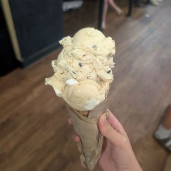 Blank Slate Creamery - Browned butter cookie + peanut butter fluff - Ice Cream & Frozen Yogurt Near Me - Ann Arbor, Michigan Blank Slate Creamery - Browned butter cookie + peanut butter fluff - Ice Cream & Frozen Yogurt Near Me - Ann Arbor, Michigan