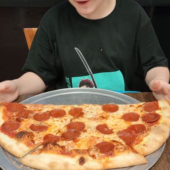 Marinara Pizza - The Brazilian Guy is right the pizza is amazing. Highly recommend. - Pizza Near Me - Plano, Texas