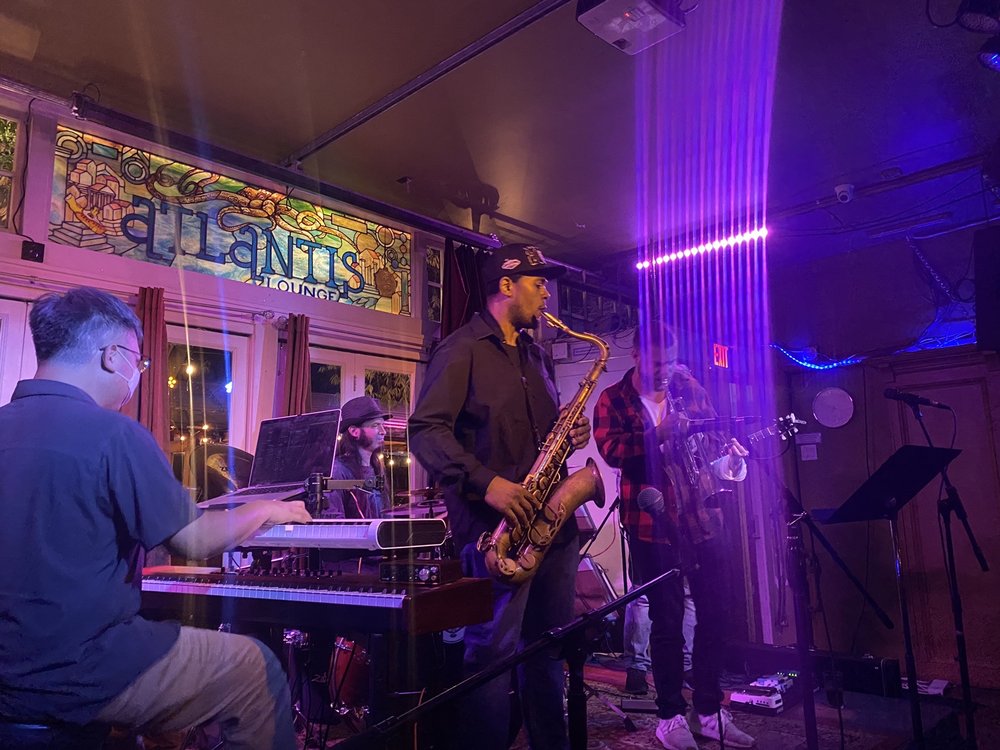 Mississippi Pizza Pub & Atlantis Lounge