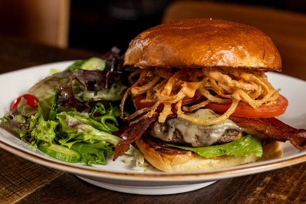 Jimmy's Famous American Tavern by null
