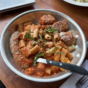 Carmelina's - Italian Near Me - Boston, Massachusetts