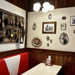Cruze Farm Pizza Barn