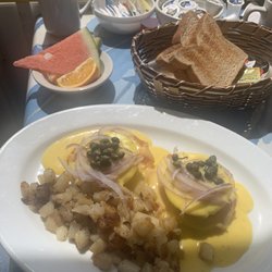 Au Bout de l'isle Chez Lidia et Oscar - Salmon Benedict's