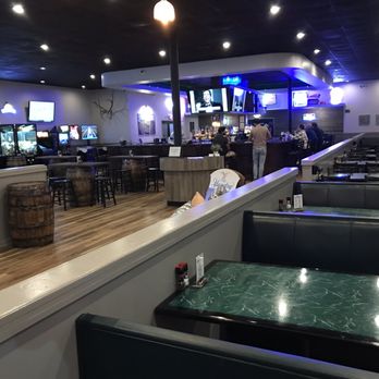 Brew & Barrel Tavern - American Near Me - Jacksonville, Florida