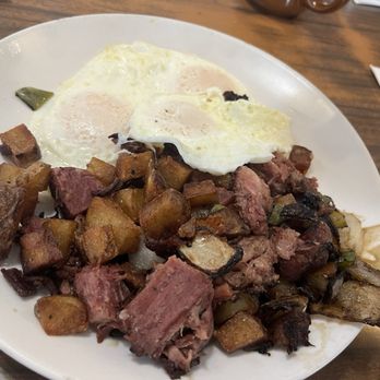 Dick Church's - Homemade corned beef hash DELICIOUS - Diners Near Me - Costa Mesa, California