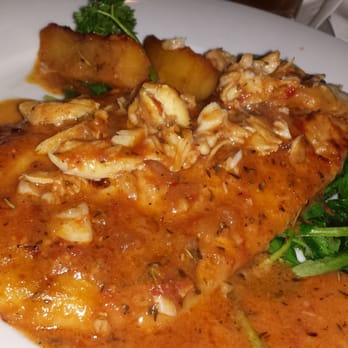 Fausto's Bistro - Drum and spinach - Italian Near Me - Metairie, Louisiana Fausto's Bistro - Drum and spinach - Italian Near Me - Metairie, Louisiana
