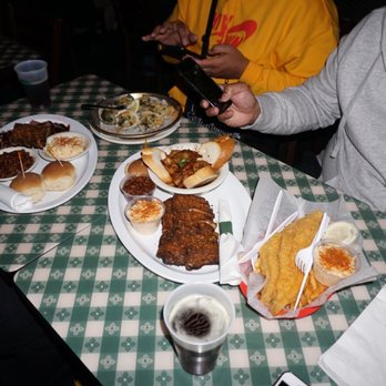 Silky O'Sullivan's - 1st MEAL in MEMPHIS *2/28/2020 - Bars Near Me - Memphis, Tennessee Silky O'Sullivan's - 1st MEAL in MEMPHIS *2/28/2020 - Bars Near Me - Memphis, Tennessee