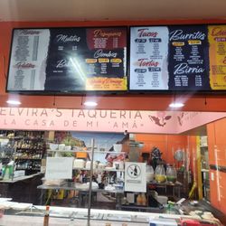 Menu, view into the kitchen