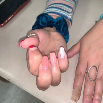 Polish Nail Bar - the base is coming off and one has chipped at the base - Nail Salons Near Me - Kingsport, Tennessee