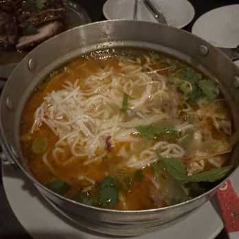 Vinai - Chicken coconut curry - New American Near Me - Minneapolis, Minnesota