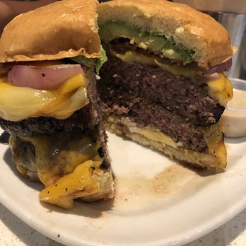 The Counter - Cross section- yuuuuummmmmmmy!!! - Burgers Near Me - Honolulu, Hawaii
