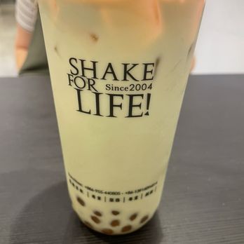 Ding Tea - Matcha Milk Tea - Bubble Tea Near Me - Long Beach, California