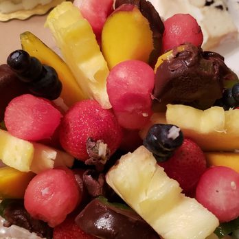 Edible Arrangements - Gift Shops Near Me - Woodbury, Minnesota