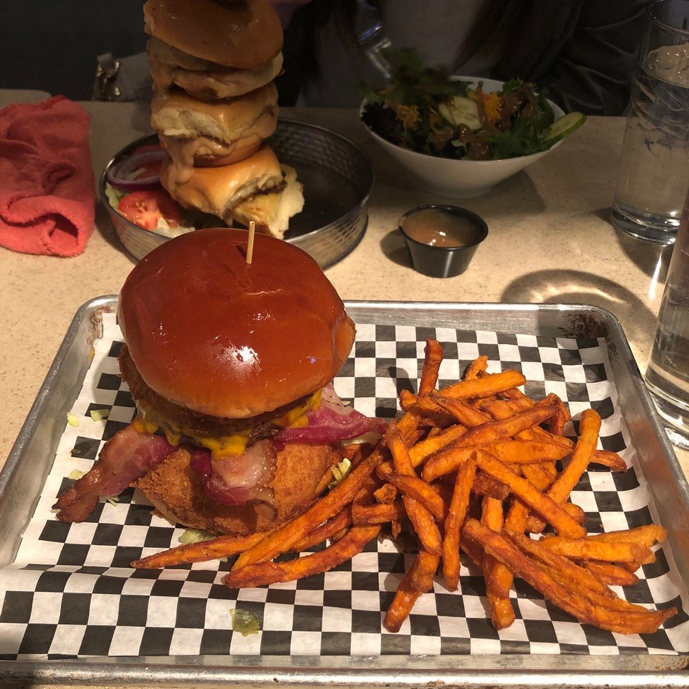 Garage Grill - The mustang - New American Near Me - Draper, Utah