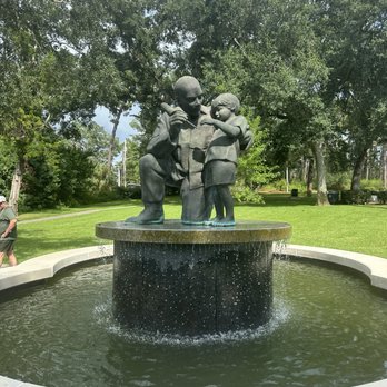 Henry George Bluff Park - Military Memorial - Parks Near Me - Fairhope, Alabama Henry George Bluff Park - Military Memorial - Parks Near Me - Fairhope, Alabama