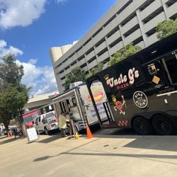 Alabama School of Fine Arts - Food trucks on site