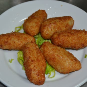 El Alambique - Croquetas Caseras (Jamón y huevo duro) - Spanish Near Me - Madrid, M El Alambique - Croquetas Caseras (Jamón y huevo duro) - Spanish Near Me - Madrid, M