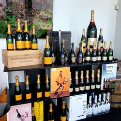 Linwood Wine - Linwood Plaza