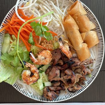 Mẹ Viet Kitchen - Lemongrass vermicelli with shrimp combo. - Vietnamese Near Me - Gastonia, North Carolina Mẹ Viet Kitchen - Lemongrass vermicelli with shrimp combo. - Vietnamese Near Me - Gastonia, North Carolina