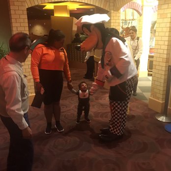 Goofy's Kitchen - Taking first steps with Goofy! - American Near Me - Anaheim, California