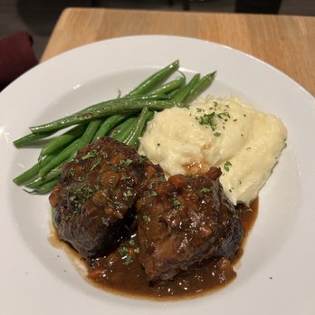 Bin228 Gastropub - Short Ribs - New American Near Me - Glastonbury, Connecticut Bin228 Gastropub - Short Ribs - New American Near Me - Glastonbury, Connecticut