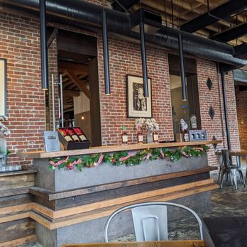 Savage And Cooke - Tasting bar - Distilleries Near Me - Vallejo, California