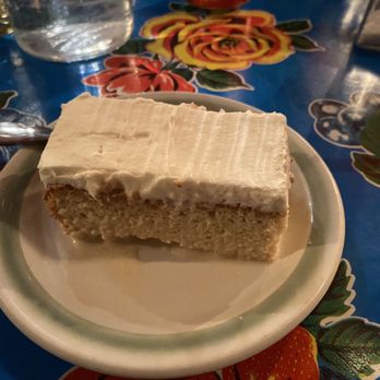 Casa México - Très leche cake - Mexican Near Me - Ottawa, Ontario Casa México - Très leche cake - Mexican Near Me - Ottawa, Ontario