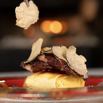 Revé - Shaved Truffle amongst the details - Canadian (New) Near Me - Niagara-on-the-Lake, Ontario Revé - Shaved Truffle amongst the details - Canadian (New) Near Me - Niagara-on-the-Lake, Ontario