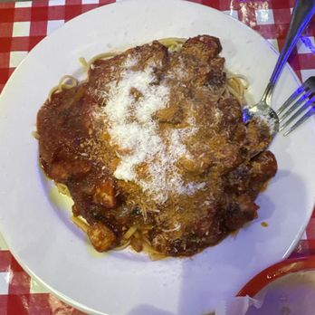 Tarantino's Pizzeria - Spicy chicken and linguine - Pizza Near Me - Pasadena, California