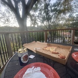 Clara's Eatery - Pizza