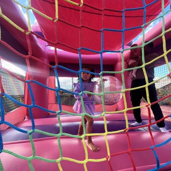 VP Balloon Creations - Bounce House - Balloon Services Near Me