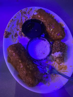 Pluckers Wing Bar by null