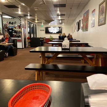 BBQ4LIFE - Huge dining room - Barbeque Near Me - Boise, Idaho BBQ4LIFE - Huge dining room - Barbeque Near Me - Boise, Idaho