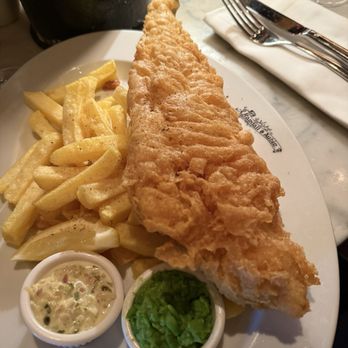 Randall & Aubin - R&A Peterhead haddock & House chips - Seafood Near Me - London, XGL Randall & Aubin - R&A Peterhead haddock & House chips - Seafood Near Me - London, XGL