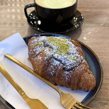 Haraz Coffee House - Pistachio Croissant and Pistachio Latte - Coffee & Tea Near Me - Philadelphia, Pennsylvania Haraz Coffee House - Pistachio Croissant and Pistachio Latte - Coffee & Tea Near Me - Philadelphia, Pennsylvania