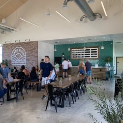Lago Vista Brewing - Bar
