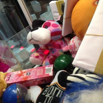 Raceway Pub - Claw machine: stuffed animals, sex toys, porn - Pizza Near Me - Indianapolis, Indiana