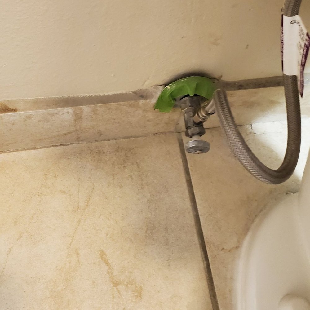 La Quinta by Wyndham Ruidoso Downs - Kinda seems like something housekeeping would have caught. - Hotels Near Me - Ruidoso Downs, New Mexico La Quinta by Wyndham Ruidoso Downs - Kinda seems like something housekeeping would have caught. - Hotels Near Me - Ruidoso Downs, New Mexico