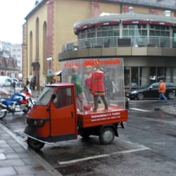 Frankfurt Hostel - So this is what they do with bad kids